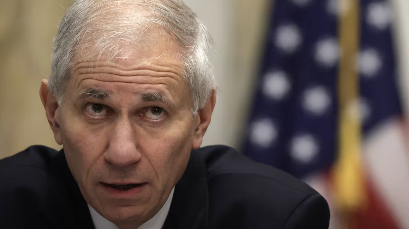 Martin Gruenberg: FDIC chief warns there could be ‘high price’ for slashing bank regulations